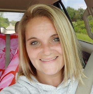 Meet your Posher, Lyssa's